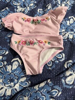 4 Bathing suits bundle 12 months